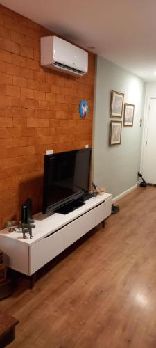 Apartamento Le Quartier - no centro, dois quartos, wi-fi, garagem, piscina, ar-condicionado, jacuzzi, sauna, etc