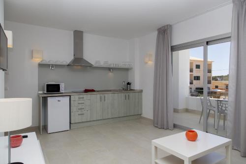 Apartamentos Proa - Emar Hotels Only Adults