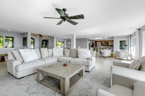 Sunrise Mountain Retreat in Saluda, USA
