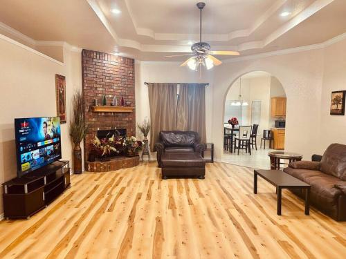 House at Clear creek - Just 2 miles to Ft Cavazos , Adventhealth in Killeen, USA