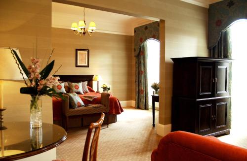 The Edinburgh Residence