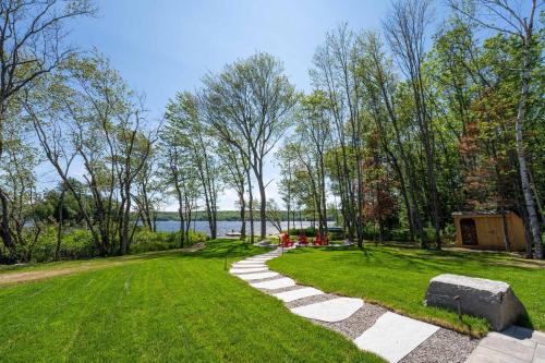 Luxury Muskoka New Build Cottage 4 Bedroom