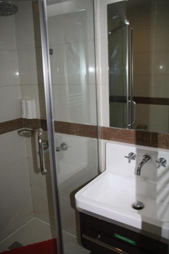 ジンジャン イン セレクト シャンハイ チャンニン ロード