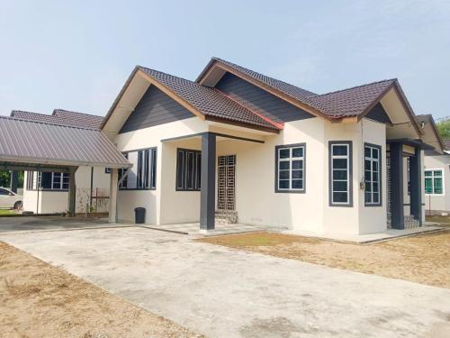 D'zul Homestay Kok Lanas