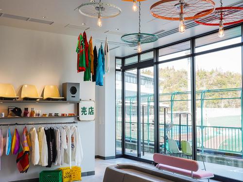 Lobby, SETOUCHI KEIRIN HOTEL 10 by Onko Chishin in Okayama