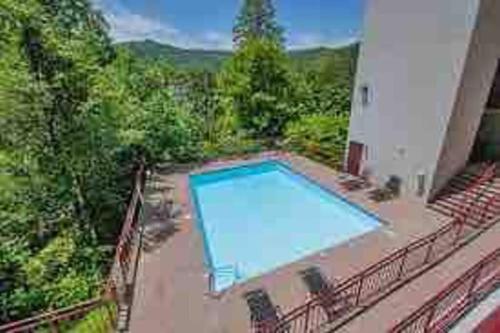 Downtown Gatlinburg Condo! 2 Nt Min-3 NT Holiday Min in Gatlinburg, USA