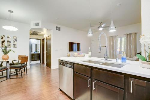 Luxury Apartment Oasis Extended Stays