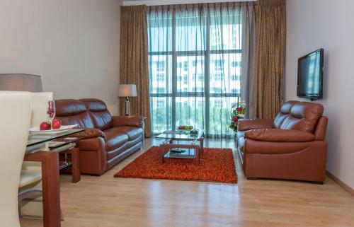 2 bedrooms, 3 beds