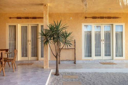 Villa Sol - Lovely Mediterranean style 3BR W/Pool.