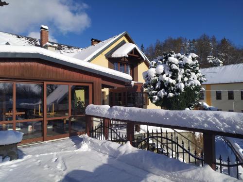 Ubytovani U Bohouse in Jilemnice