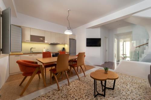 virtuve, Andros 4 All Seasons Villas & Suites in Ormos Korthiou (Cyclades)