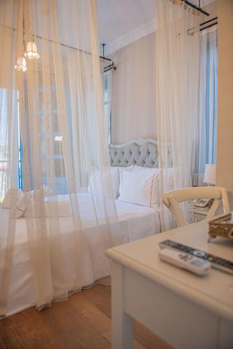 Viento Alacati Hotel Room Type - Deluxe Double Room Viento Alacati Hotel Room Type - Deluxe Double Room