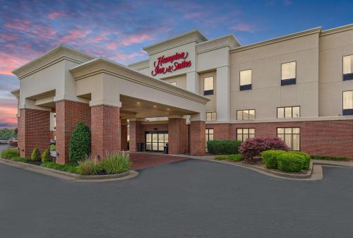 Hampton Inn & Suites Madisonville in Madisonville, USA