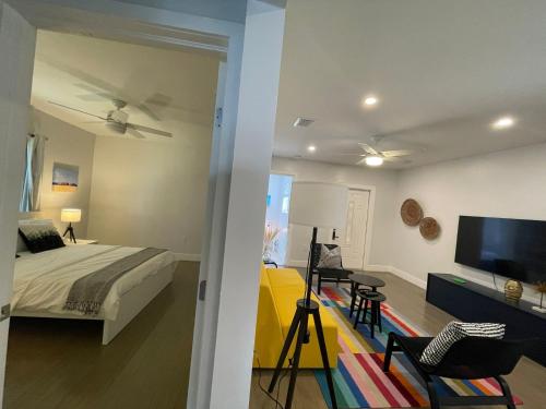 Best location Miami Brickell 3 bedroom Home - Tap to explore photos
