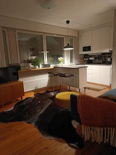 Rauhallinen kaksio Urpolassa Rauhallinen kaksio Urpolassa