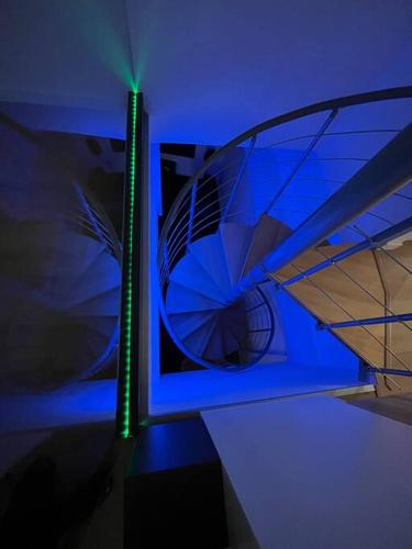 Hollywood 9 People - KHbnb center, Strasbourg (photo 10)