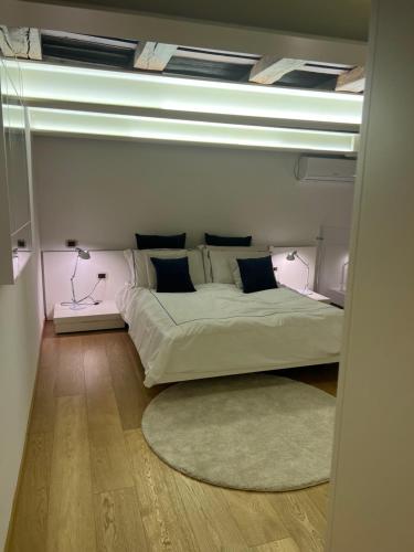 Elegante appartamento Borgo San Jacopo, Firenze (foto 6)