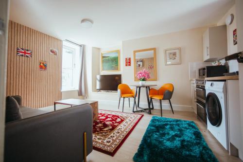 KENDAL HOLIDAY FLATS