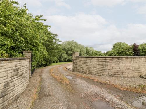 Shieldhill Farm House