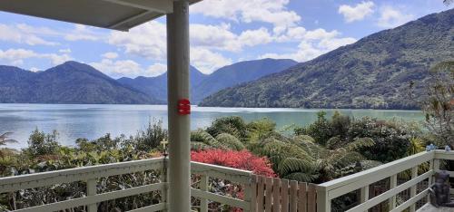 B&B Havelock - Mahakipawa Hideaway - Marlborough Sounds Holiday Home - Bed and Breakfast Havelock