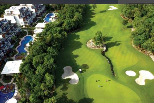 Tulum Country Club Terazzas Golf in Akumal, Mexico