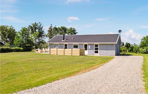 Cozy Home In Vinderup With Kitchen