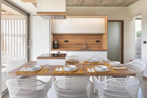 New Stylish Sea View Villa Complex Domus Elia with Private Pool, 4km from nearest beach New Stylish Sea View Villa Complex Domus Elia with Private Pool, 4km from nearest beach