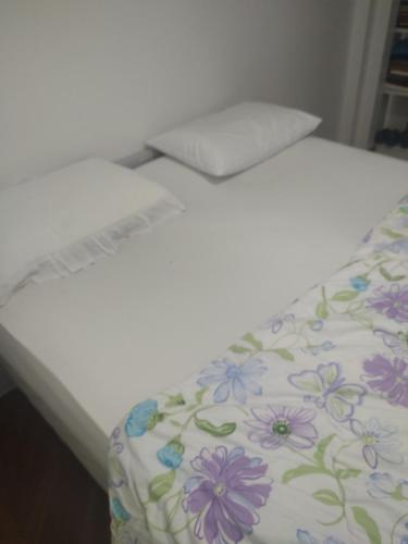 Quarto em apartamento no centro de Blumenau !