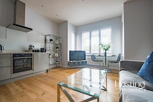 Picture of Luxury Ascot Apartment Close To Racecourse No 1