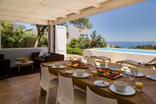 Villa Gardenia 4 Bedrooms Professionally Managed Villa Camps Bay Cape Town - image 14