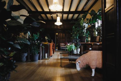 ผับ/เลาจน์, Caer Rhun Hall Hotel in คอนวี