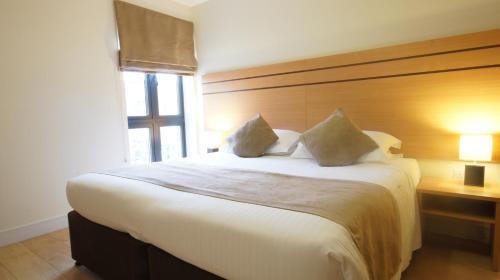 Lodge Drive Serviced Apartments