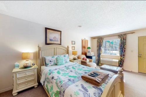 Miami Suite 102 - Tradewinds in Eureka Springs, USA