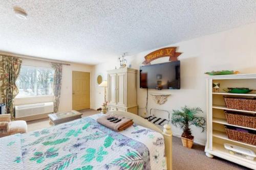 Miami Suite 102 - Tradewinds in Eureka Springs, USA