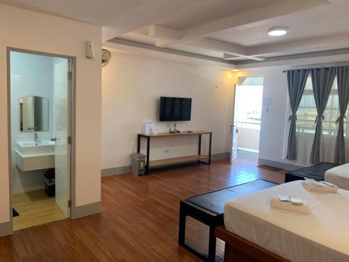 MAMORI HOTEL Room Type - Superior Queen Room