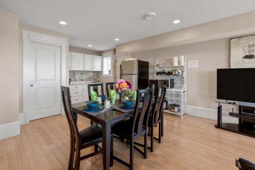 Executive pet friendly lower suite with ocean view in Ladysmith, Canada