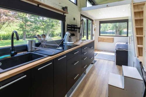 Mini maison Tiny house 6 per 3800m2 jardin Jacuzzi cottage La Queue-en-Brie