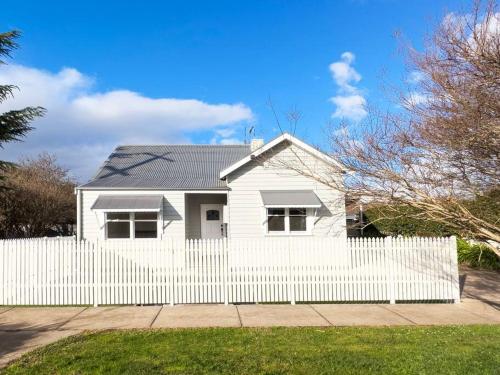 Acorn Cottage