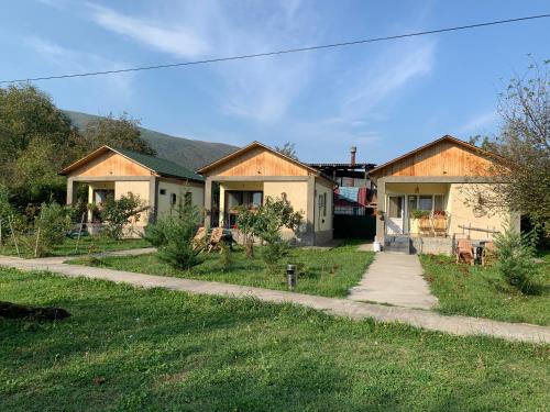 Taripiri, Ambrolauri (foto 3)