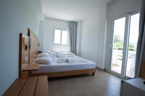 Kos Bay Hotel - image 14