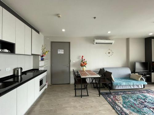 The Base Infinity in Pattaya
