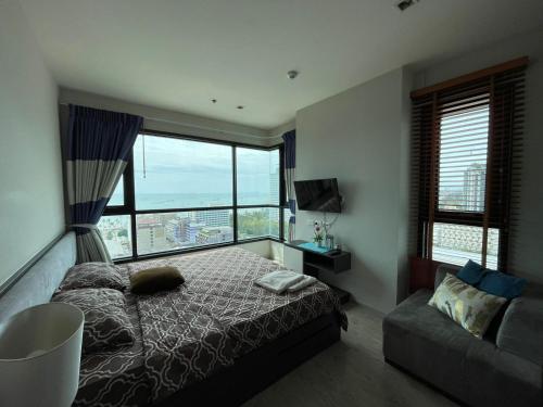 The Base Infinity in Pattaya