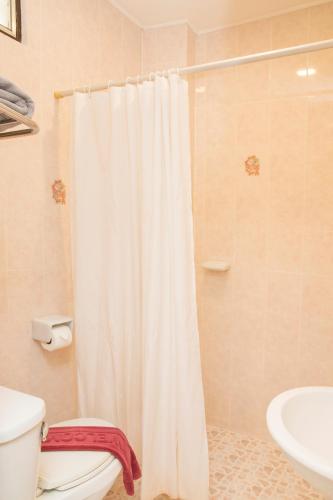 Standard Double Room image 10