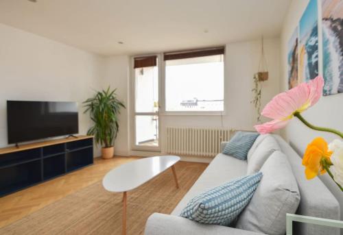Old town 2BR with best view, Bratislava (foto 10)