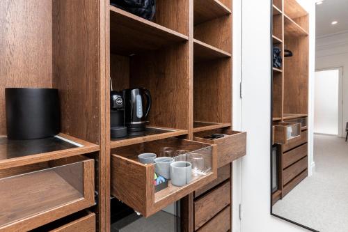 Victoria Hall Apartments