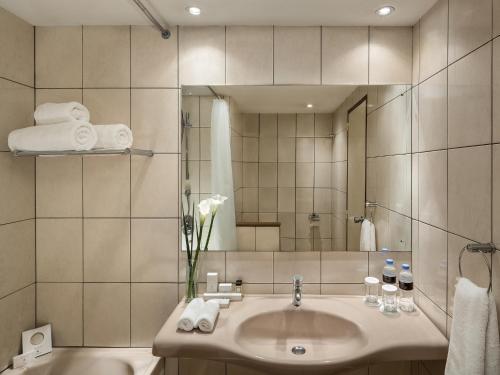 Double Room with Panoramic View image 4