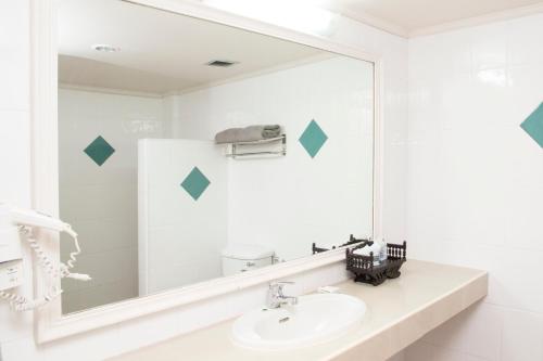 Deluxe Double Room image 10