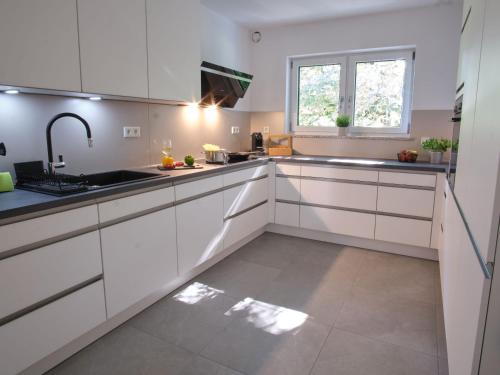 virtuvė, NXT LIV I Kliniknah I 120qm mit Balkon I Nah zu Seen & Berge in Bad Aibling