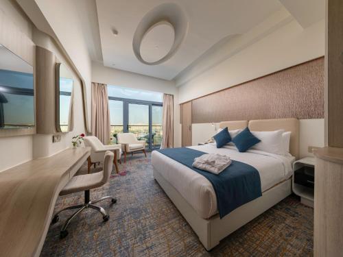 Suite with Garden View image 10