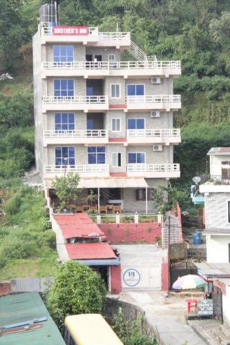 Hotel Brothers Inn